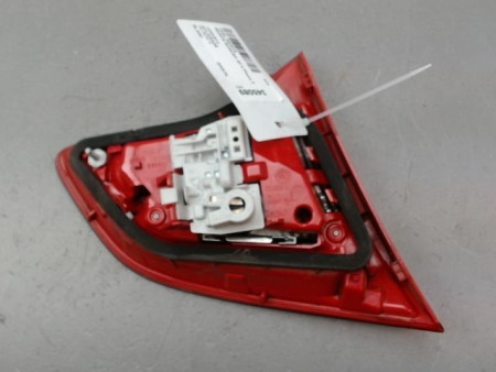 FEU ARRIERE INTERIEUR DROIT OPEL MERIVA MONOSP. II Phase 2 (B) 2013-...