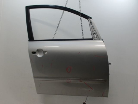 PORTE AVANT DROIT TOYOTA AVENSIS VERSO 01-03