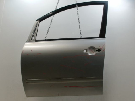PORTE AVANT GAUCHE TOYOTA AVENSIS VERSO 01-03