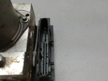 UNITE HYDRAULIQUE ABS RENAULT SCENIC MONOSP. II Phase 2 2006-2009