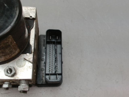 UNITE HYDRAULIQUE ABS MERCEDES CLASSE C BERL. III Phase 1 (204) 2007-2010