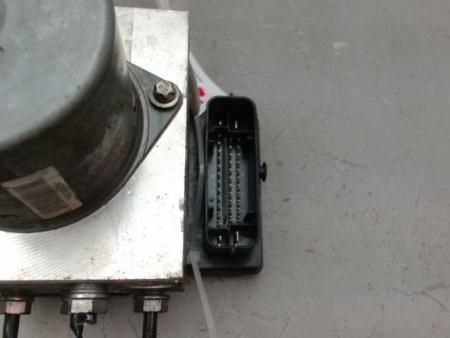 UNITE HYDRAULIQUE ABS VOLKSWAGEN PASSAT SW 2005-