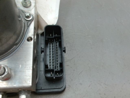 UNITE HYDRAULIQUE ABS RENAULT CLIO