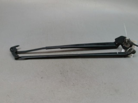 BRAS ESSUIE-GLACE AVANT TOYOTA YARIS II 2010-