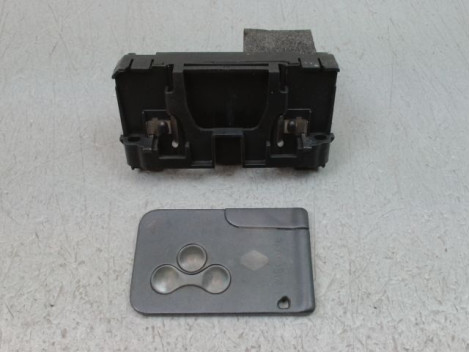 LECTEUR DE CARTE RENAULT MEGANE II Phase 2 2006-2009