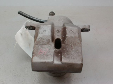 ETRIER DE FREIN AVANT DROIT TOYOTA PRIUS 2004-