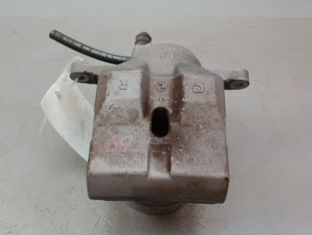 ETRIER DE FREIN AVANT DROIT TOYOTA PRIUS 2004-
