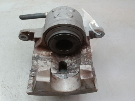 ETRIER DE FREIN AVANT GAUCHE TOYOTA PRIUS 2004-