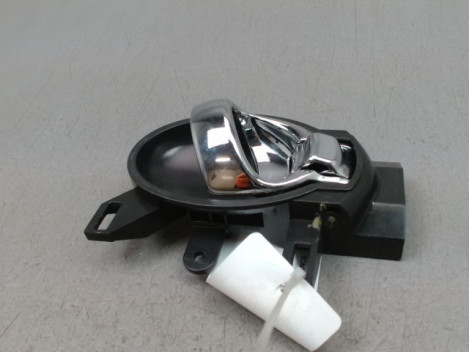 POIGNEE INTERIEURE PORTE ARRIERE DROIT NISSAN MICRA 2009-