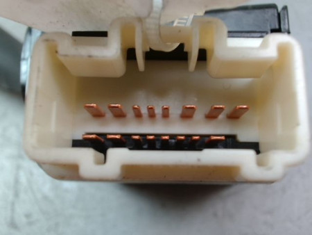 COMMANDE ECLAIRAGE TOYOTA AVENSIS VERSO 01-03