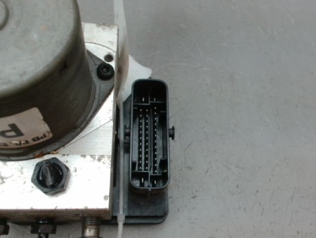 UNITE HYDRAULIQUE ABS HYUNDAI I 20 2009-
