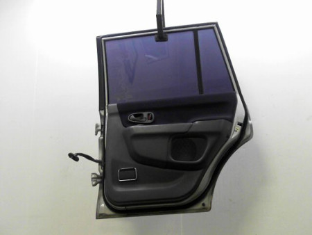 PORTE ARRIERE DROIT MITSUBISHI PAJERO 2000-2003