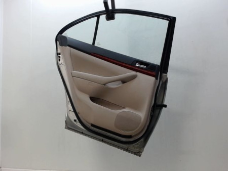 PORTE ARRIERE GAUCHE TOYOTA AVENSIS 2000-2003