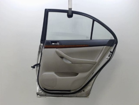 PORTE ARRIERE DROIT TOYOTA AVENSIS 2005-