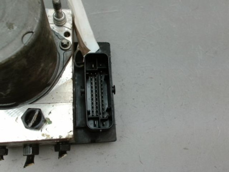 UNITE HYDRAULIQUE ABS AUDI A6 BERL. III Phase 1 2004-2008