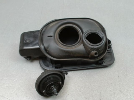 VOLET DE TRAPPE CARBURANT SEAT LEON 2009-