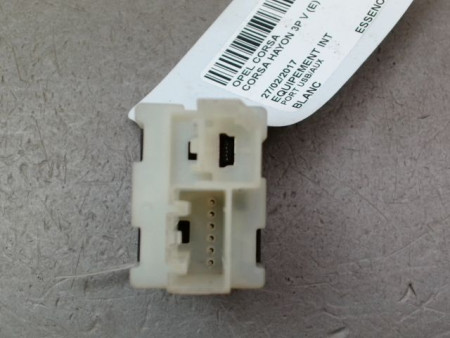 PORT USB/AUX OPEL CORSA V (E) 2014-...