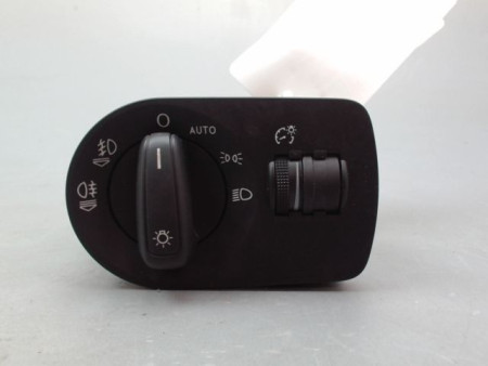 INTERIEUR COMMANDE PHARES AUDI Q3