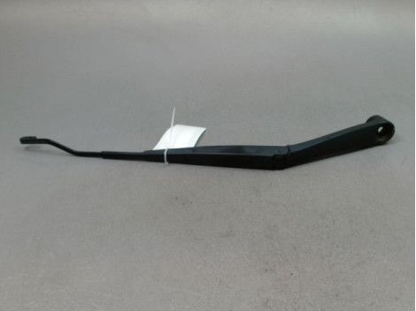 BRAS ESSUIE-GLACE AVANT GAUCHE KIA RIO 2005-