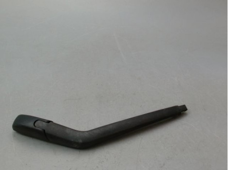 BRAS ESSUIE-GLACE ARRIERE TOYOTA YARIS 2005-