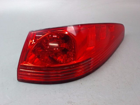 FEU ARRIERE DROIT PEUGEOT 607 BERL. Phase 2 2004-2010