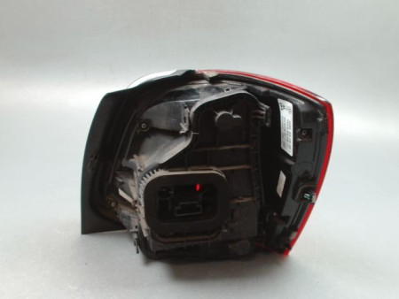 FEU ARRIERE GAUCHE  VOLKSWAGEN POLO V Phase 1 (6R) 2009-...