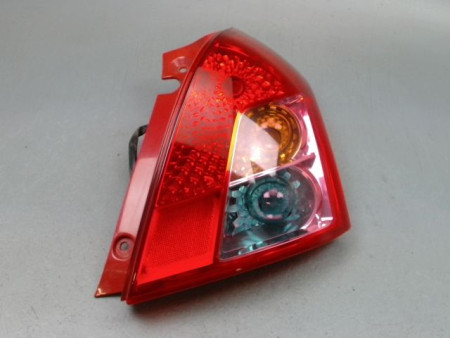 FEU ARRIERE DROIT SUZUKI SWIFT III 2005-2011