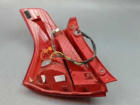FEU ARRIERE DROIT SUZUKI SWIFT III 2005-2011