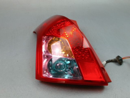 FEU ARRIERE GAUCHE  SUZUKI SWIFT III 2005-2011