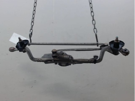MOTEUR ESSUIE-GLACE AVANT TOYOTA VERSO 2010-