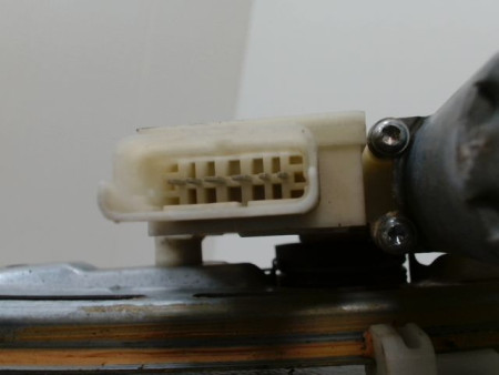 MECANISME+MOTEUR LEVE-GLACE ARRIERE DROIT PEUGEOT 308 SW 2008-