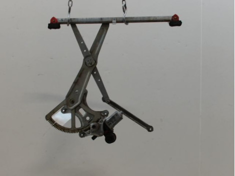 MECANISME+MOTEUR LEVE-GLACE AVANT DROIT TOYOTA AVENSIS VERSO 01-03