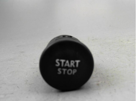BOUTON DE DEMARRAGE RENAULT CLIO