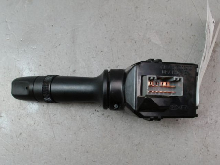 COMMANDE ESSUIE GLACE KIA RIO 2005-