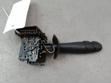 COMMANDE ECLAIRAGE RENAULT TWINGO II Phase 1 2007-2011