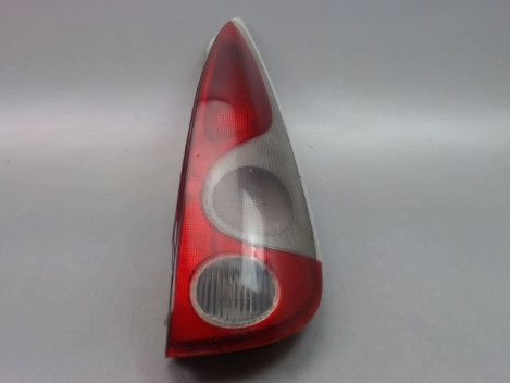 FEU ARRIERE DROIT TOYOTA YARIS VERSO Phase 1 1999-2003