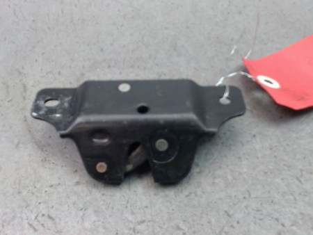 SERRURE HAYON  PEUGEOT 206 + 2009-2013