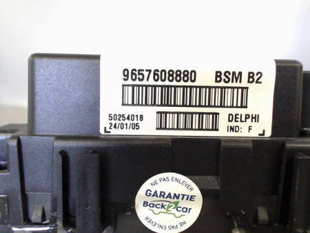 BOITE A FUSIBLES PEUGEOT 206 1998-2009