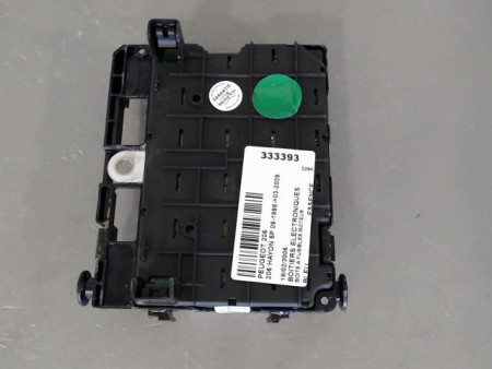 BOITE A FUSIBLES PEUGEOT 206 1998-2009