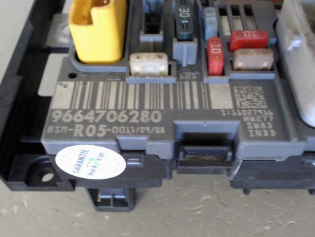 BOITE A FUSIBLES PEUGEOT 308 I Phase 1 2007-2011