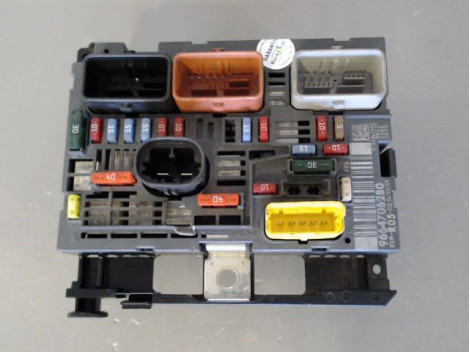 BOITE A FUSIBLES PEUGEOT 308 I Phase 1 2007-2011