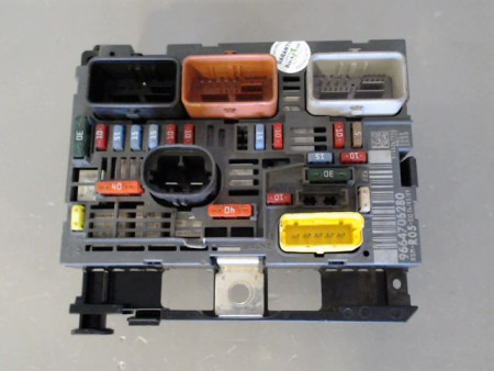 BOITE A FUSIBLES PEUGEOT 308 I Phase 1 2007-2011