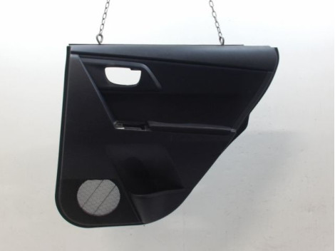 GARNITURE PORTE ARRIERE DROIT TOYOTA AURIS 2010-