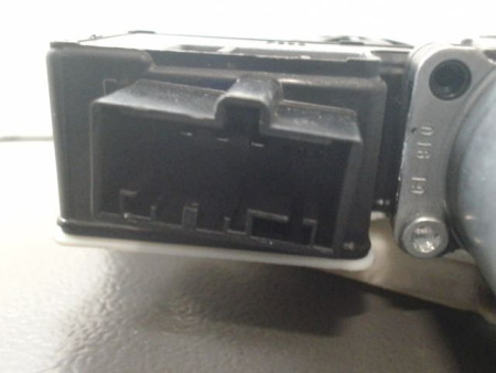 MECANISME+MOTEUR LEVE-GLACE ARRIERE DROIT SEAT LEON 2009-
