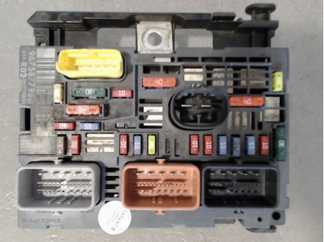 BOITE A FUSIBLES PEUGEOT 5008 MONOSP. I Phase 1 2009-2013