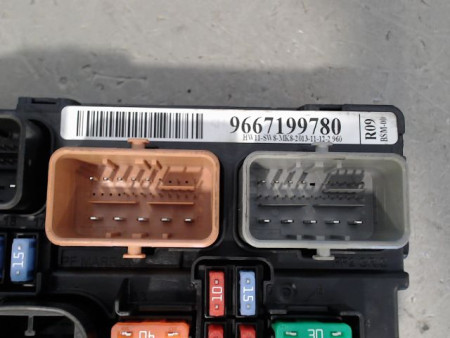 BOITE A FUSIBLES PEUGEOT 207 2006-2013