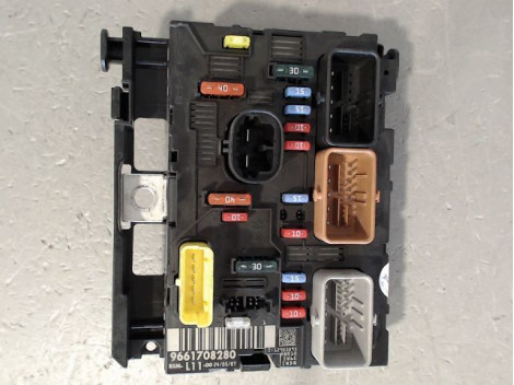 BOITE A FUSIBLES PEUGEOT 207 2006-2013