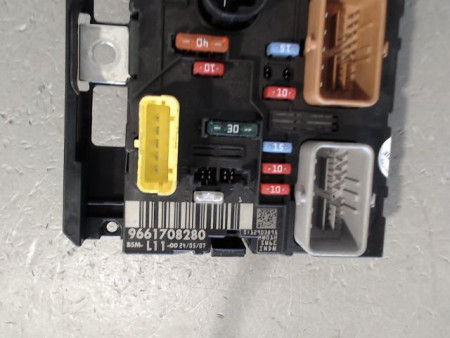 BOITE A FUSIBLES PEUGEOT 207 2006-2013