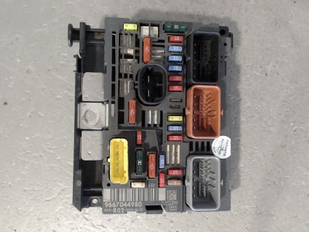 BOITE A FUSIBLES PEUGEOT 3008 BREAK I Phase 1 2009-2013