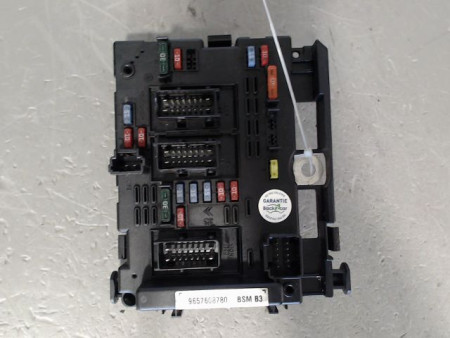 BOITE A FUSIBLES PEUGEOT 206 1998-2009